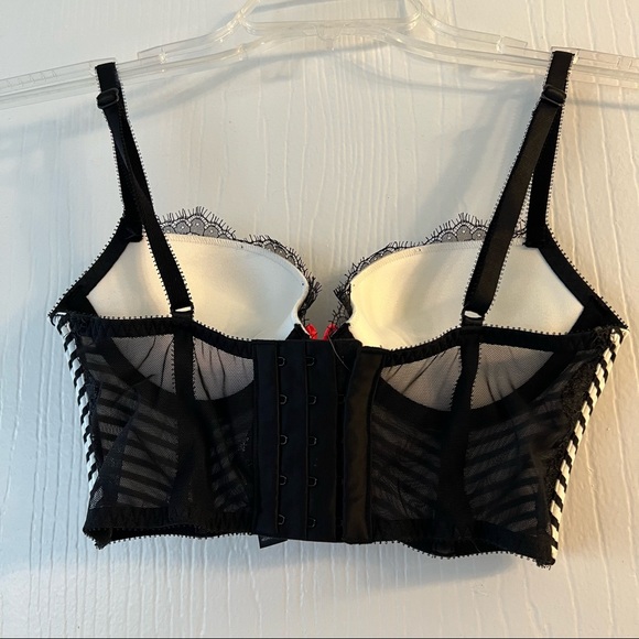 Victorias Secret Very Sexy Demi-Buste Push-Up Bra Size 34B - Picture 2 of 6